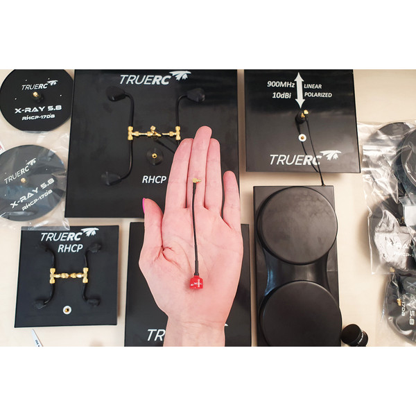 FPV Антена TrueRC SINGULARITY 5.8 RHCP MMCX90 120мм для стабільного відеосигналу на великій відстані