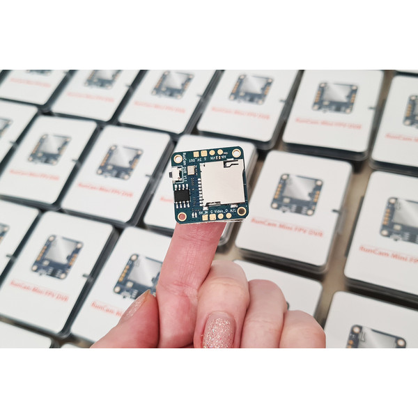 Відеореєстратор RunCam Mini FPV DVR VGA 640x480 для FPV дронів з монтажем 20x20 мм
