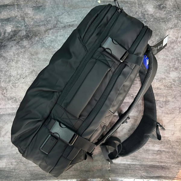 Дорожній рюкзак Mark Ryden Delta MR9711 для ручної поклажі з відділенням для ноутбука 17,3 і планшета