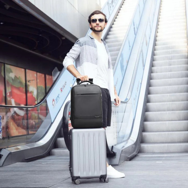 Дорожный рюкзак Mark Ryden MR9668SJ для ноутбука 15.6" и планшета с USB-портом и защитой от влаги