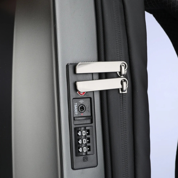 Рюкзак для ноутбука 17” Mark Ryden MR8918 з кодовим замком, ортопедичною спинкою та USB-роз'ємом