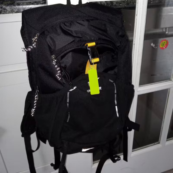 Светоотражающий брелок для сумки та рюкзака