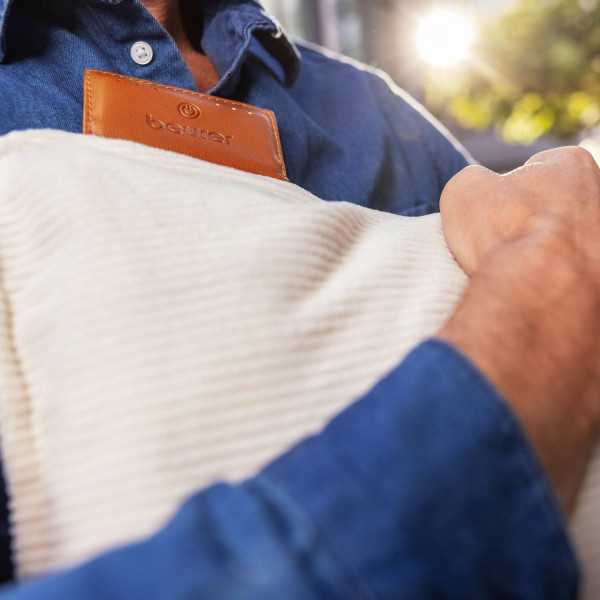 Акумуляторна електрогрілка-подушка BEURER HK 77 Heaty Cashmere-creme, з пультом управління та 3 температурними рівнями