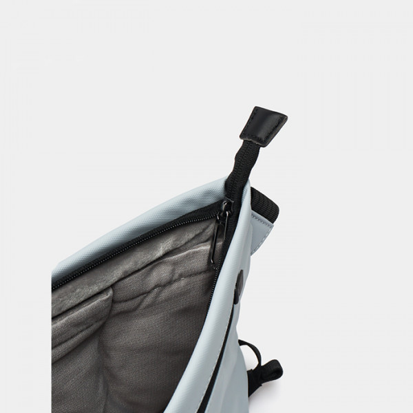 Вместительная сумка через плечо Mark Ryden MR2819 с отделом под планшет 11"