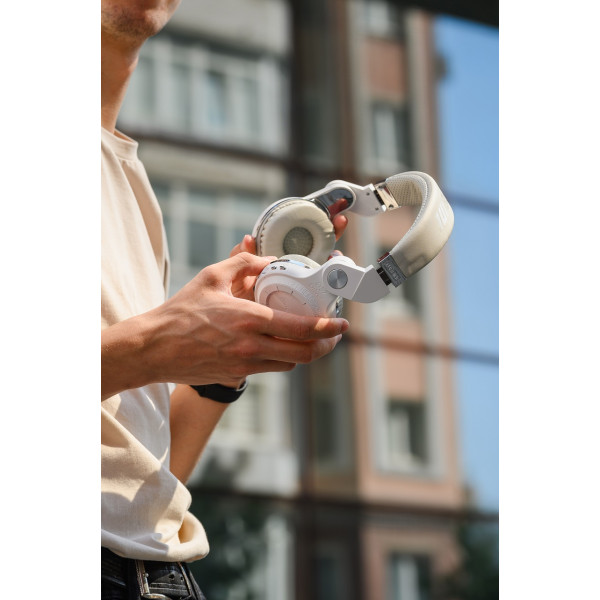 Бездротові Bluetooth навушники Bluedio T2 Plus з вбудованим радіо Уцінка