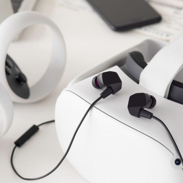 Ігрові навушники Final Audio VR3000 з мікрофоном та підтримкою просторового 3D-звуку
