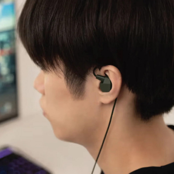 Ігрові навушники Final Audio VR2000 з мікрофоном та надшвидким відгуком звуку