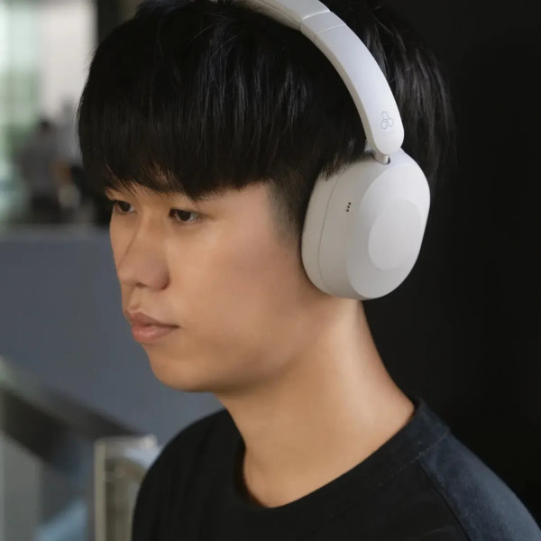 Бездротові навушники Final Audio UX1000 з гібридним шумозаглушенням