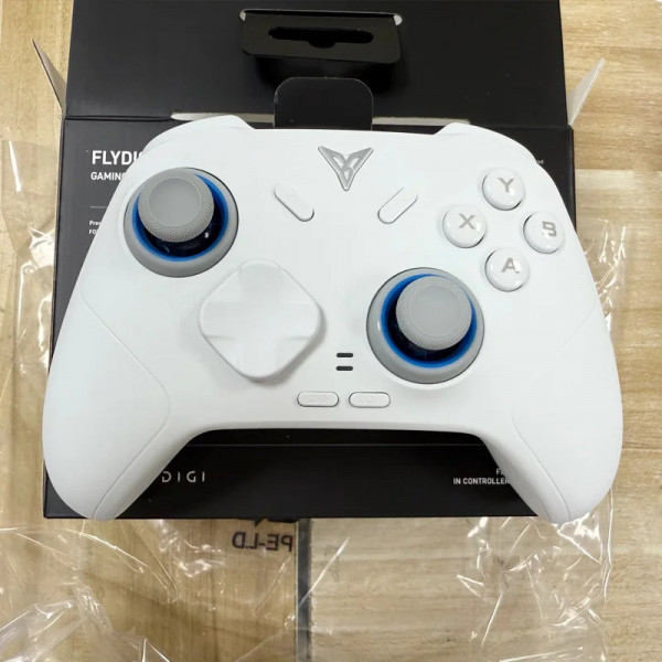 Геймпад Flydigi Direwolf 3 для ПК Switch Android iOS с датчиками Холла и гироскопом