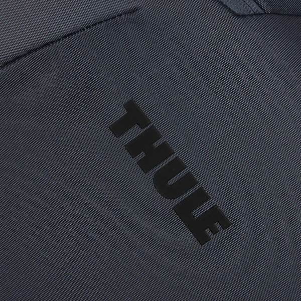 Чемодан на колесах Thule Subterra 2 с компрессионными ремнями и защитой от влаги
