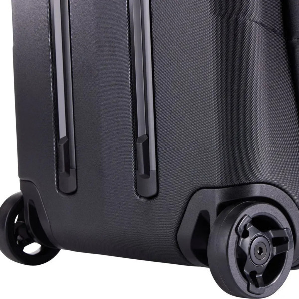 Чемодан на колесах Thule Aion с отделением для влажных вещей и защитой от воды