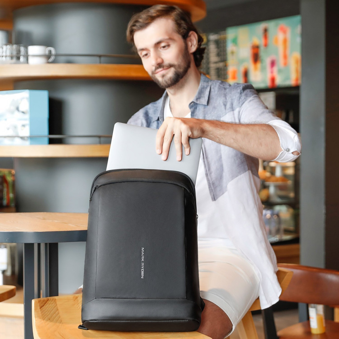 Рюкзак для ноутбука 15.6