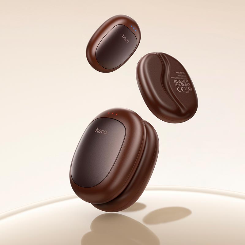 Продуманная конструкция и надежные материалы Корпус изготовлен из сочетания прочного ABS-пластика и алюминиевого сплава, что обеспечивает долговечность, устойчивость к износу и приятные тактильные ощущения. Материалы безопасны в использовании и эффективно сохраняют тепло. Компактные размеры 78 × 57 × 26 мм и вес всего 140 г делают эту аккумуляторную грелку максимально удобной для ежедневного ношения. Она не занимает много места, но при этом обеспечивает ощутимый обогрев ладоней.