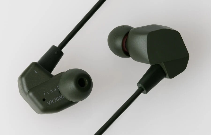 Ігрові навушники Final Audio VR2000 з мікрофоном та надшвидким відгуком звуку