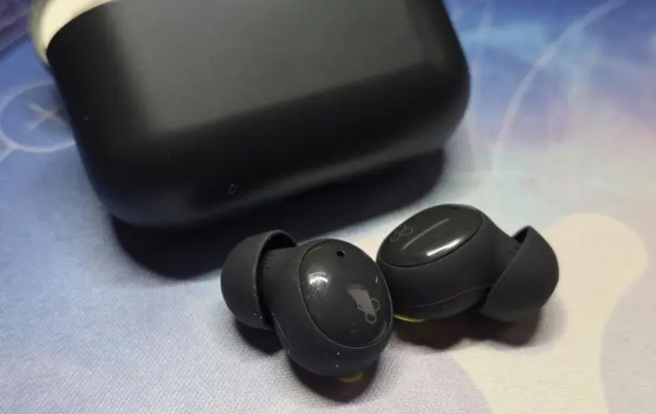 Бездротові TWS навушники Final Audio ZE500 for ASMR з точним регулюванням гучності